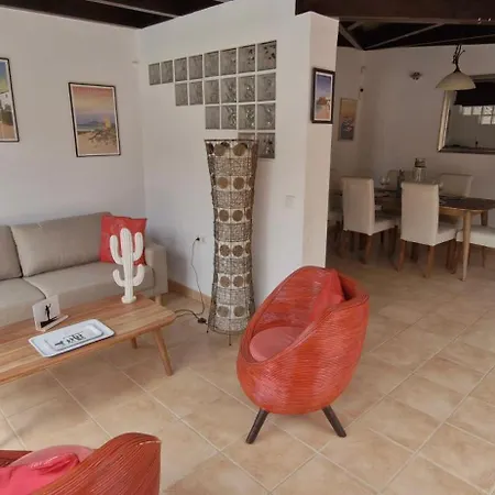 Sol Y Cactus Villa Corralejo